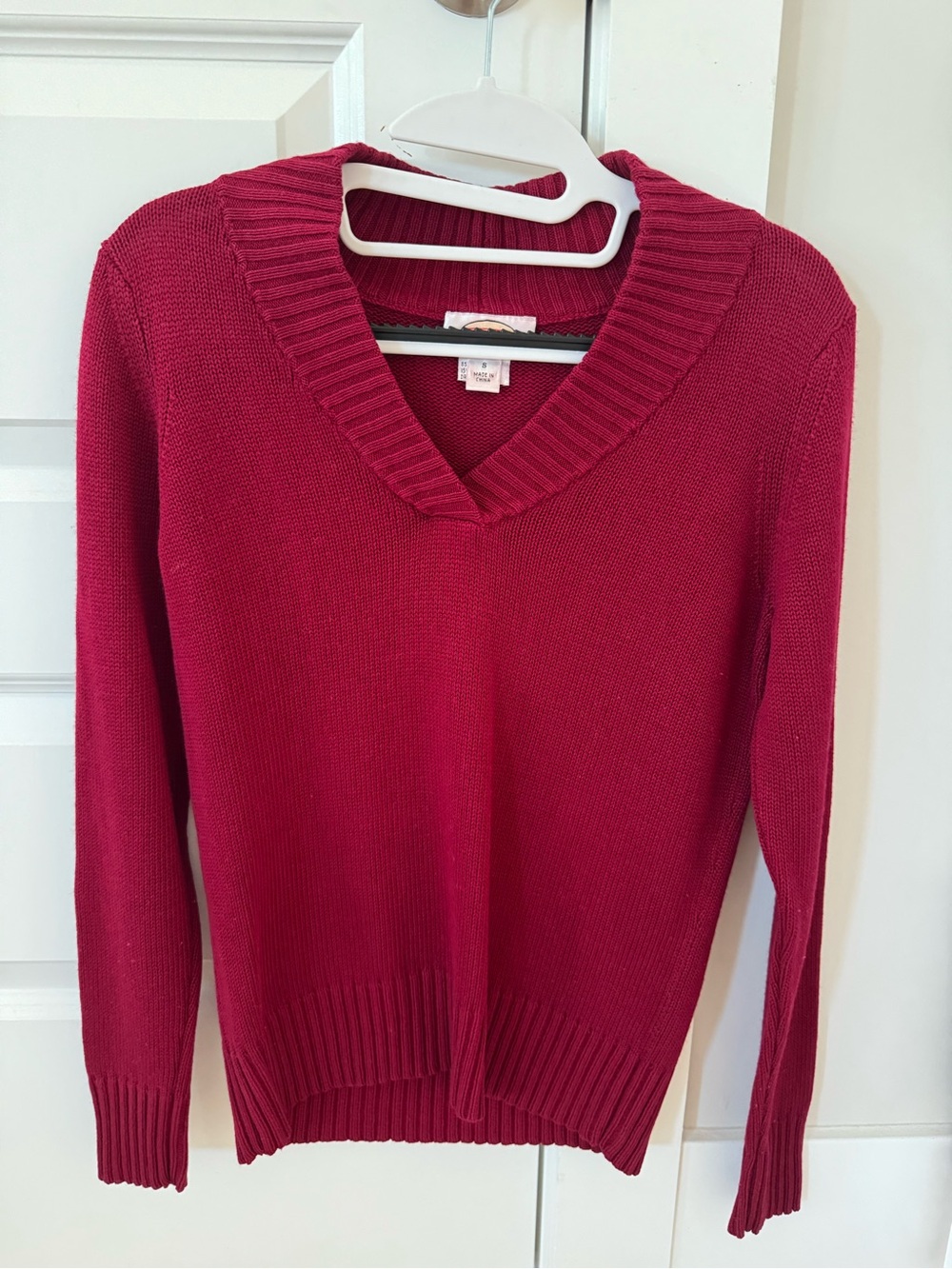 Talbots Silk Cashmere Blend V-Neck Sweater Small Berry Red Soft Knit Pullover